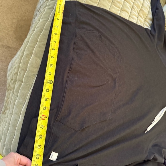 Vuori Black Women's Hoodie - Picture 5 of 5